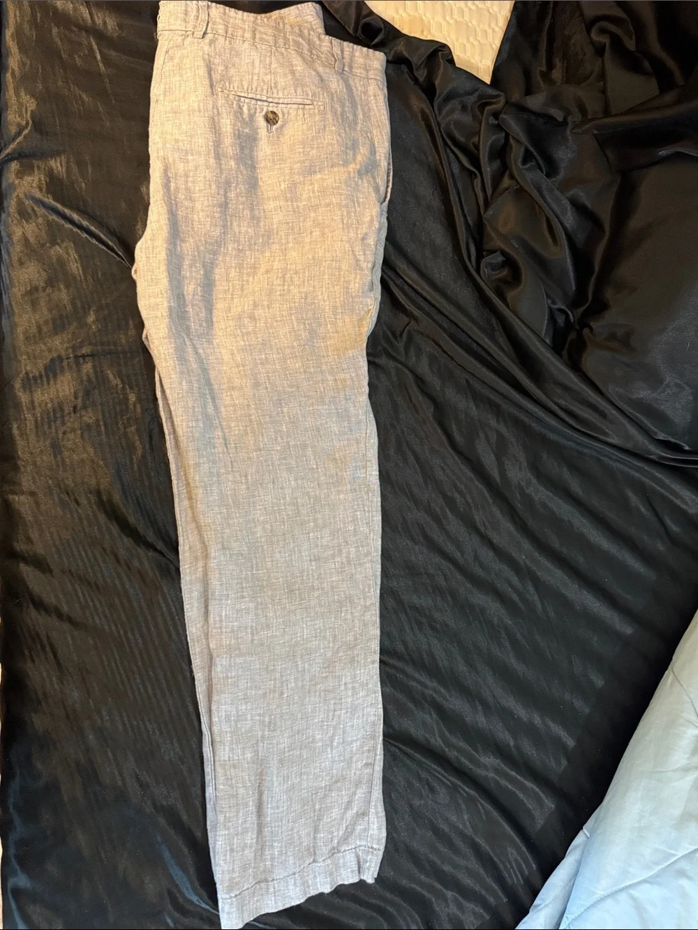 Club Room Men's Linen-Blend Chinos in Light Gray